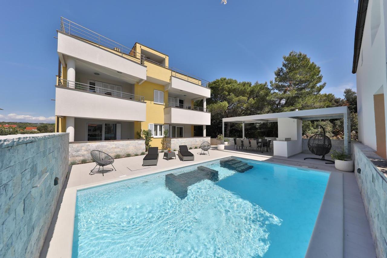 Luxury Villa Nada With Pool Petrčane Exterior foto